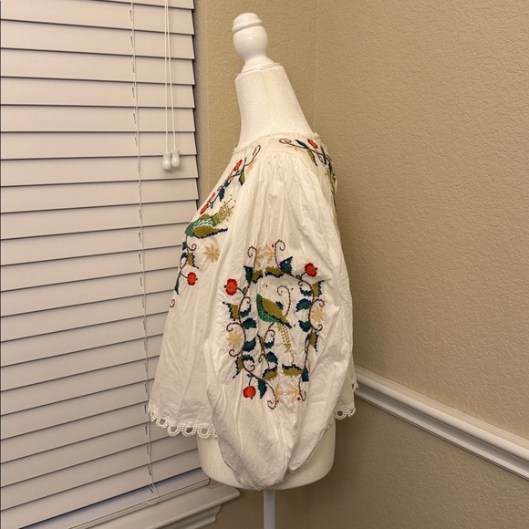 FARM Rio Pitanga Embroidered Cotton Puff Sleeve Blouse Woman's Small - Picture 5 of 16